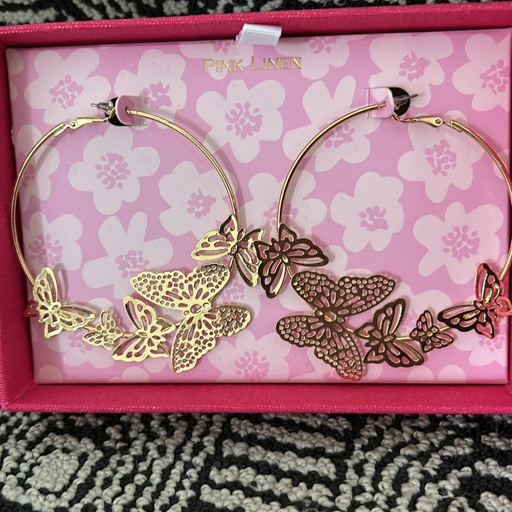 Pink Linen Gold Butterfly Hoop Earrings - Picture 2 of 7